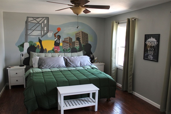 BR1 Ruck Room (king suite) — Honoring Rucker Park, the Mecca of playground hoops.