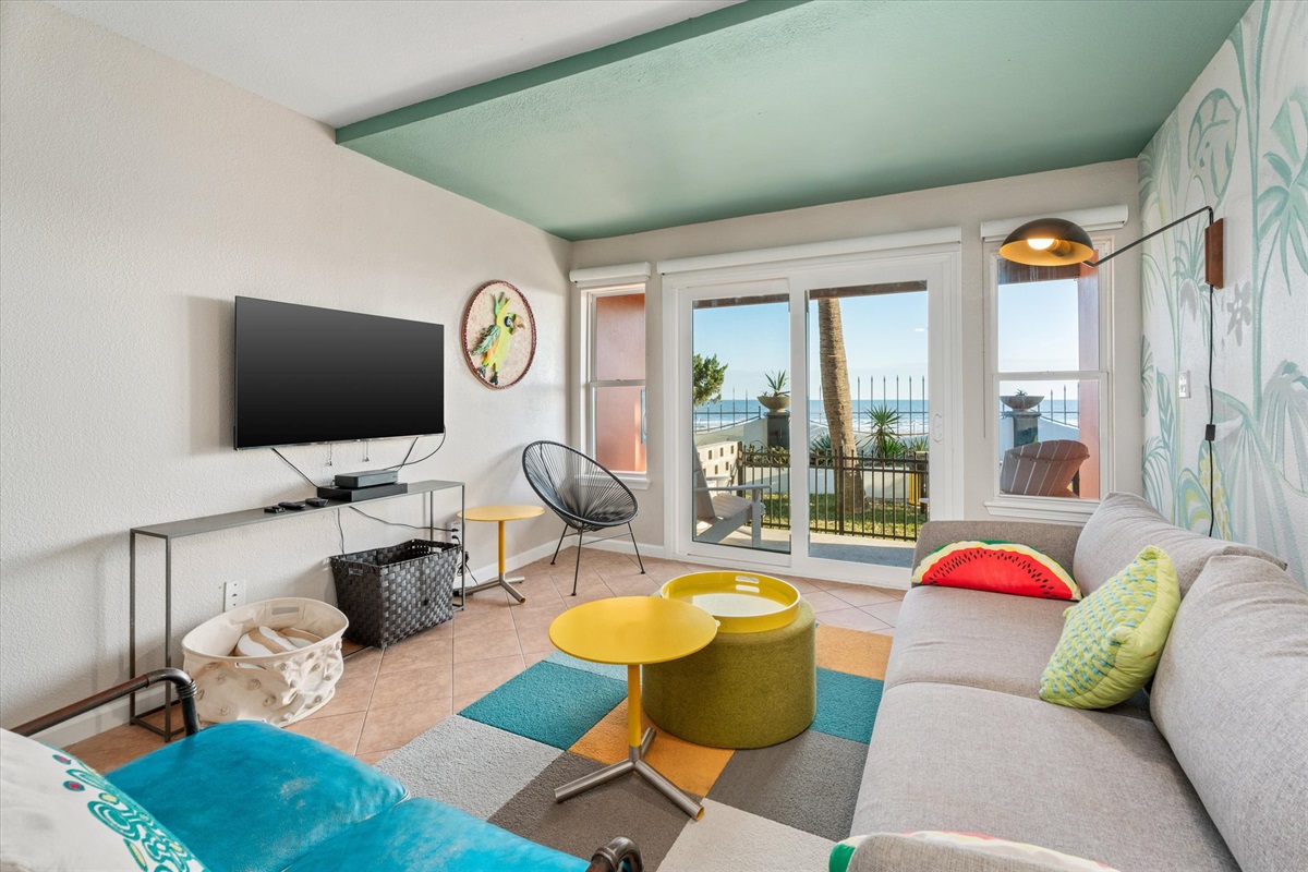 3da192e4c7f44e20a4f736f9aecc95ff Large | Beachhouse | Texas | TX | Vacation Homes | Galveston | Crystal Beach | Kokomo | Breezy Days | Beachfront Elegance | Sunrise Serenity | Southern Sands Property Management, LLC