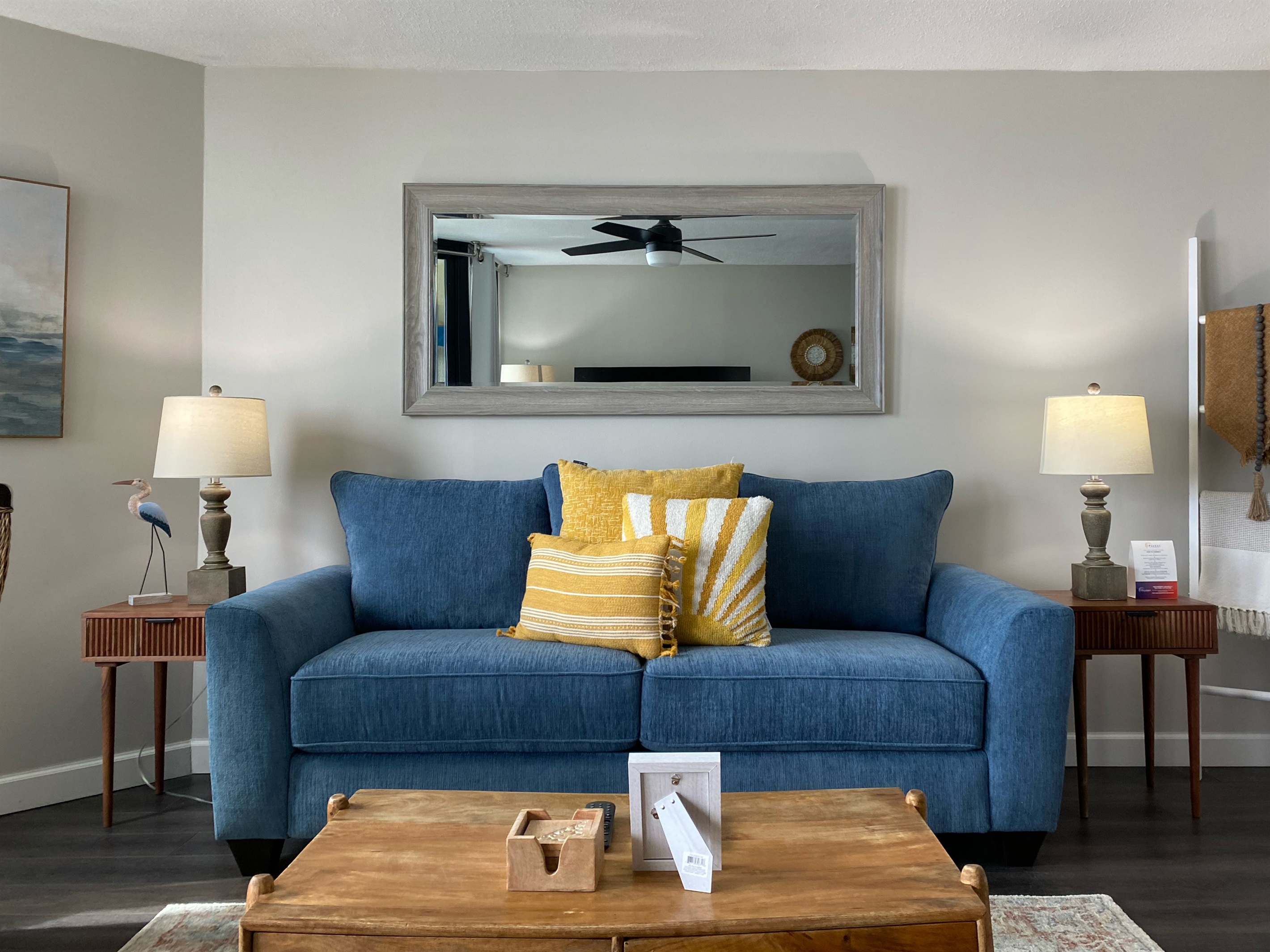 Newly upgraded queen sleeper sofa w/memory foam mattress