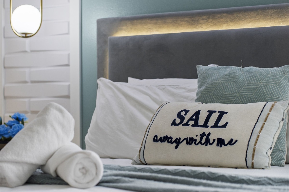 Lower Floor King Bedroom green sail room