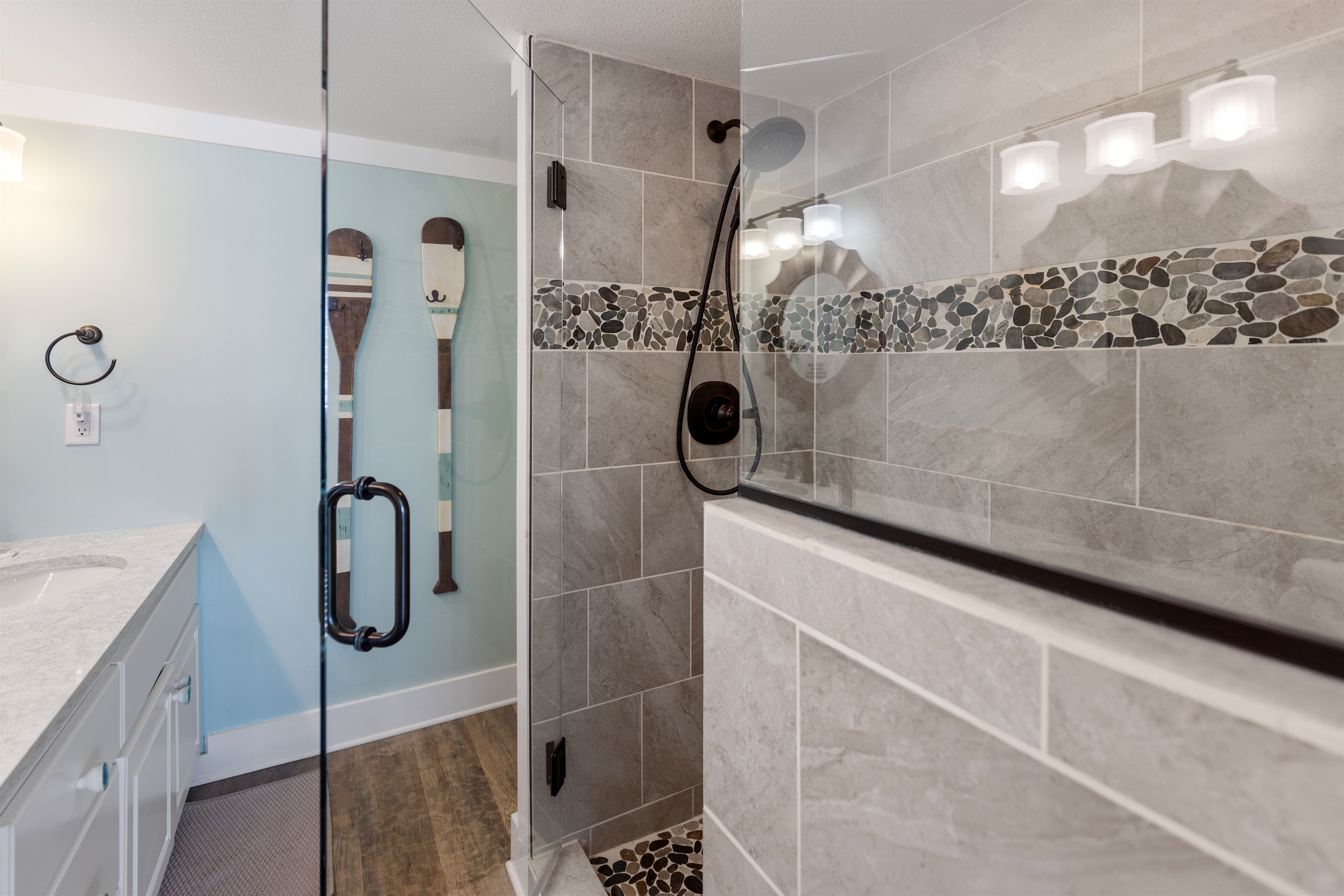 Gulf-Front Master Bathroom