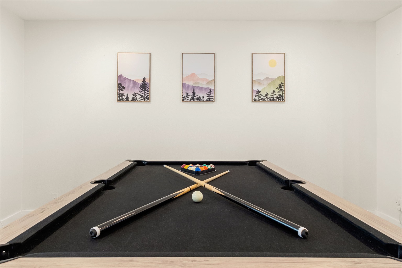 Your own game-night hangout 🎱 rack ‘em up and unwind in this private pool table room
