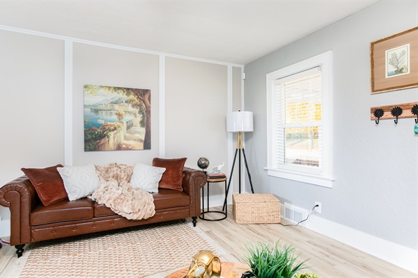 South Bend Serenity: Mid-Century 3BR 5min to ND, photo 29