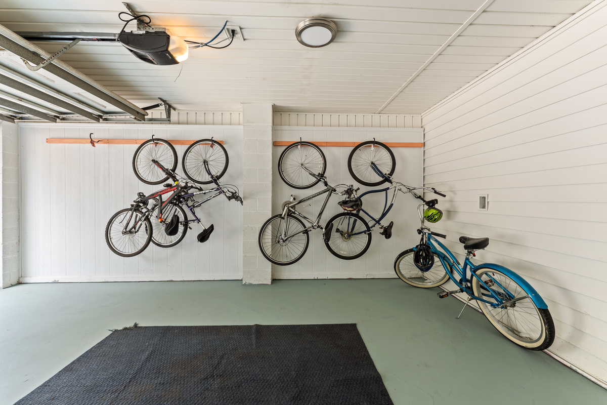 Garage Parking - 2 Cars and Bikes for Guests