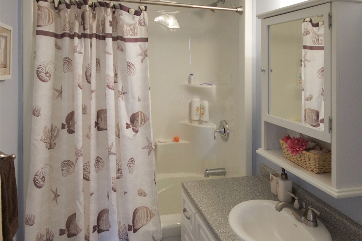 3dceca82a09b4eaf91f18359b679f1eb Large