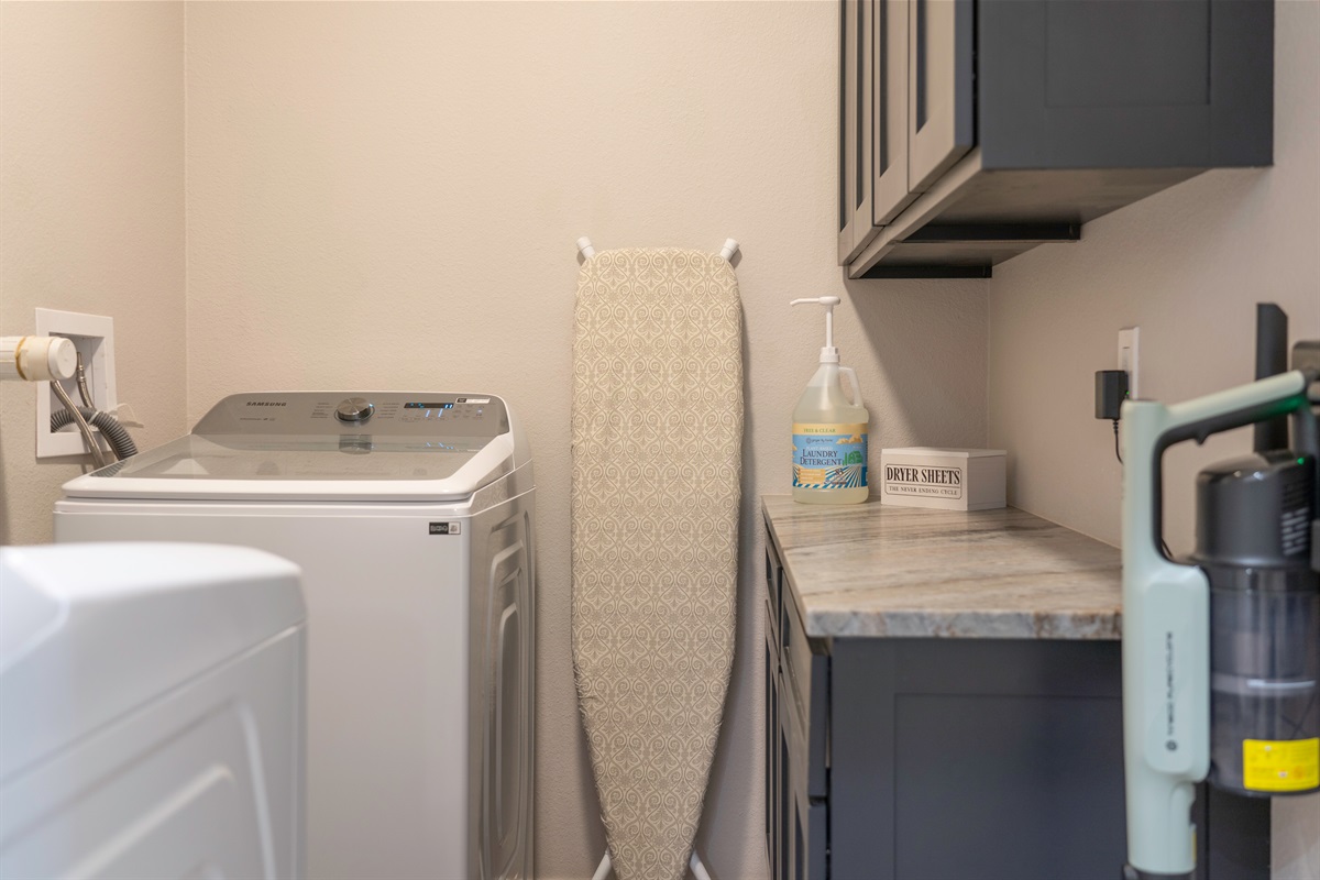 Convenient washer & dryer plus extra linens for your stay