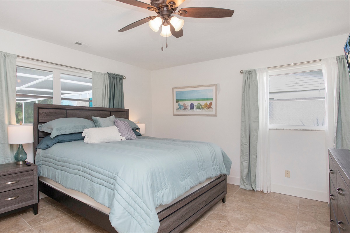 Comfy King Sized bed in the Master Bedroom