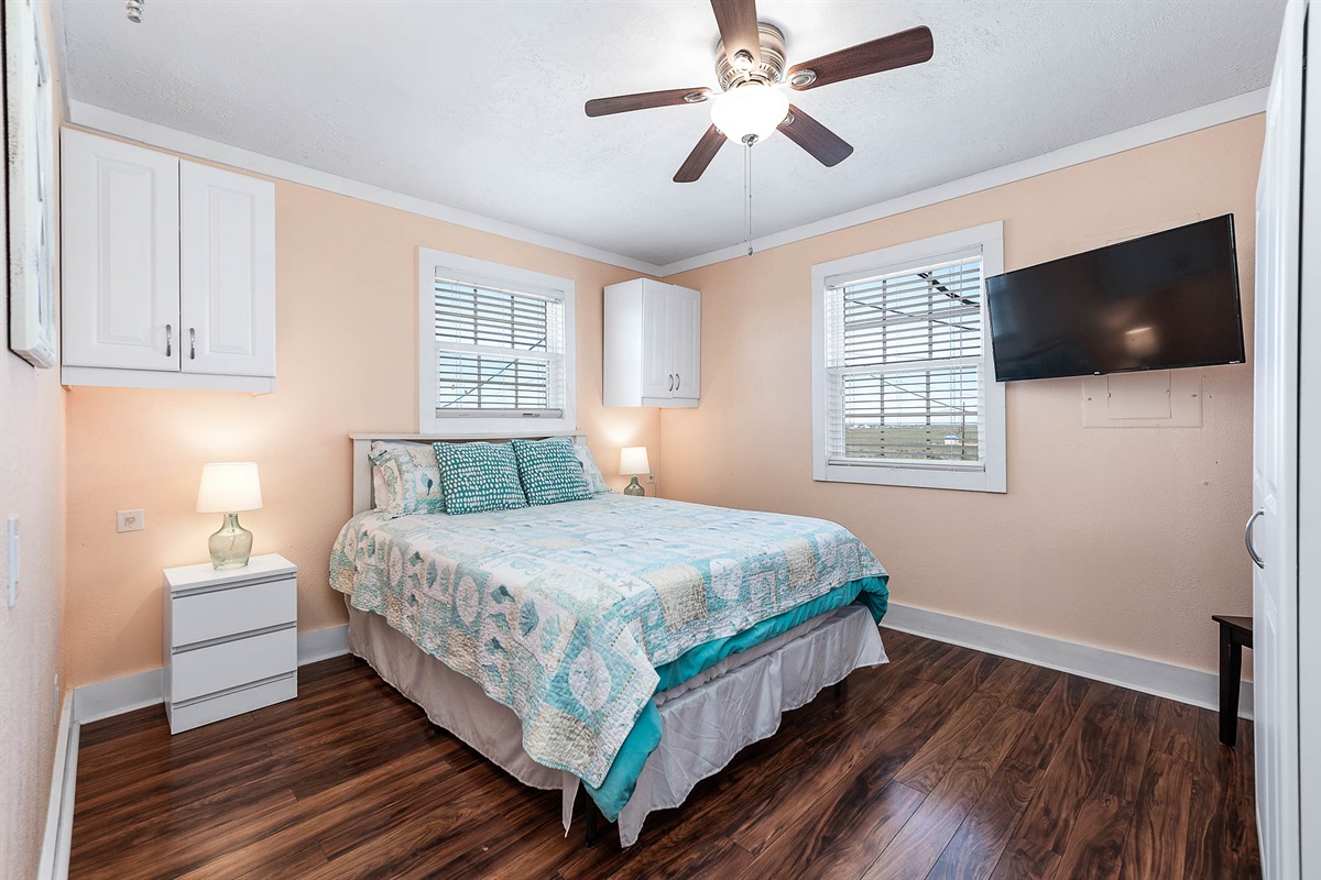 Bedroom 1 with Queen Bed