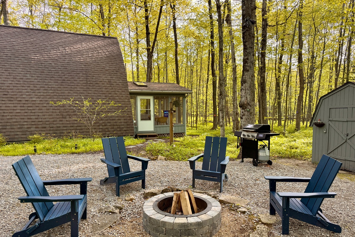 Fire Pit - Wood Provided