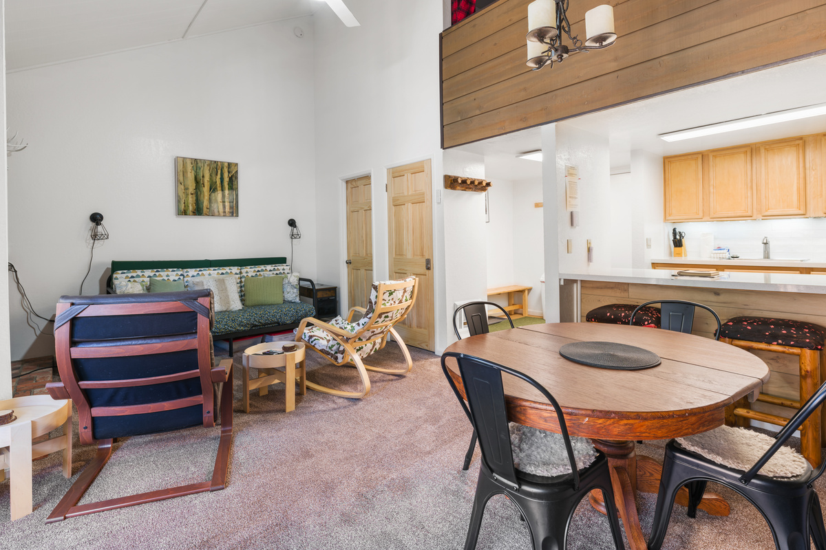 Dining & Living area