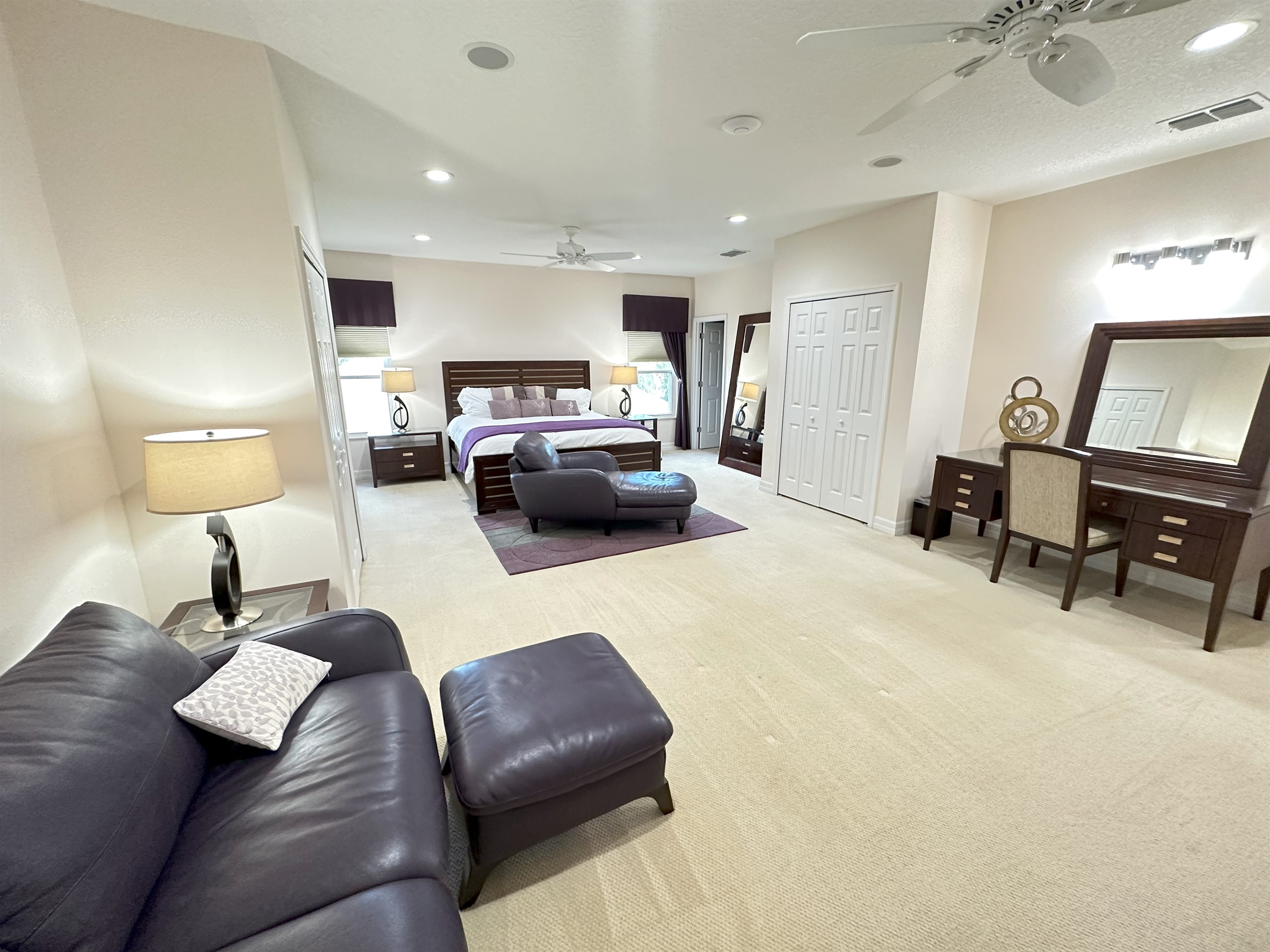 Grand Master King Suite with Lounge Area