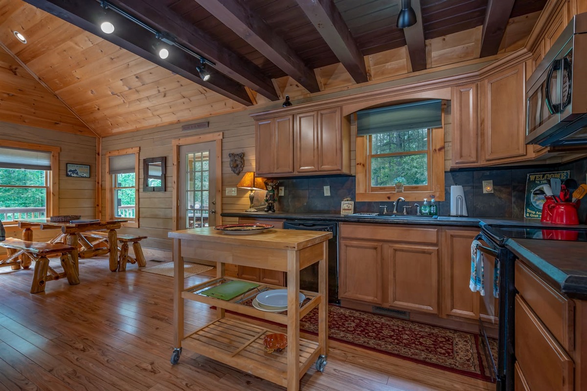 Open kitchen/ living room area