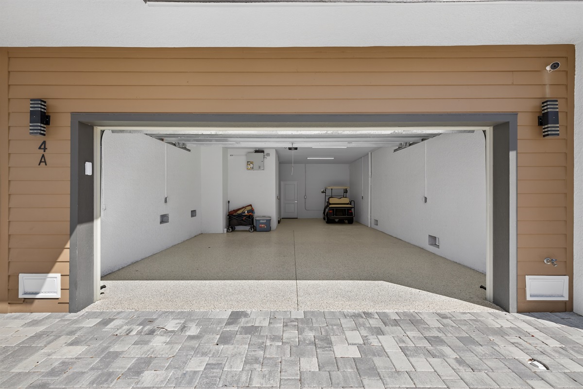 Wagon, beach chairs, umbrellas, beach towels are all provided and a 6-seater golf cart upon request!