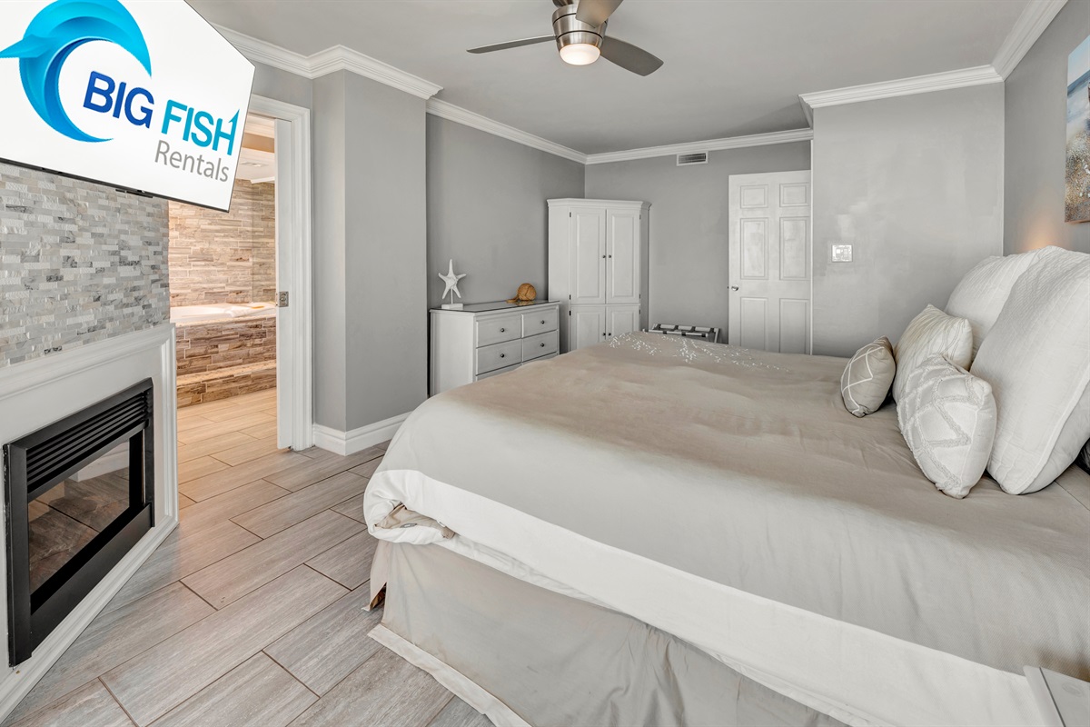 Stunning Bedroom Beautifully Decorated with Amazing Views 💫✨