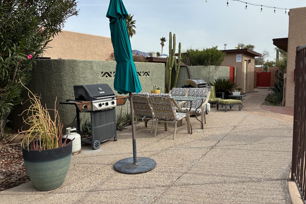 Two grills and an outdoor dining table waiting for you!
