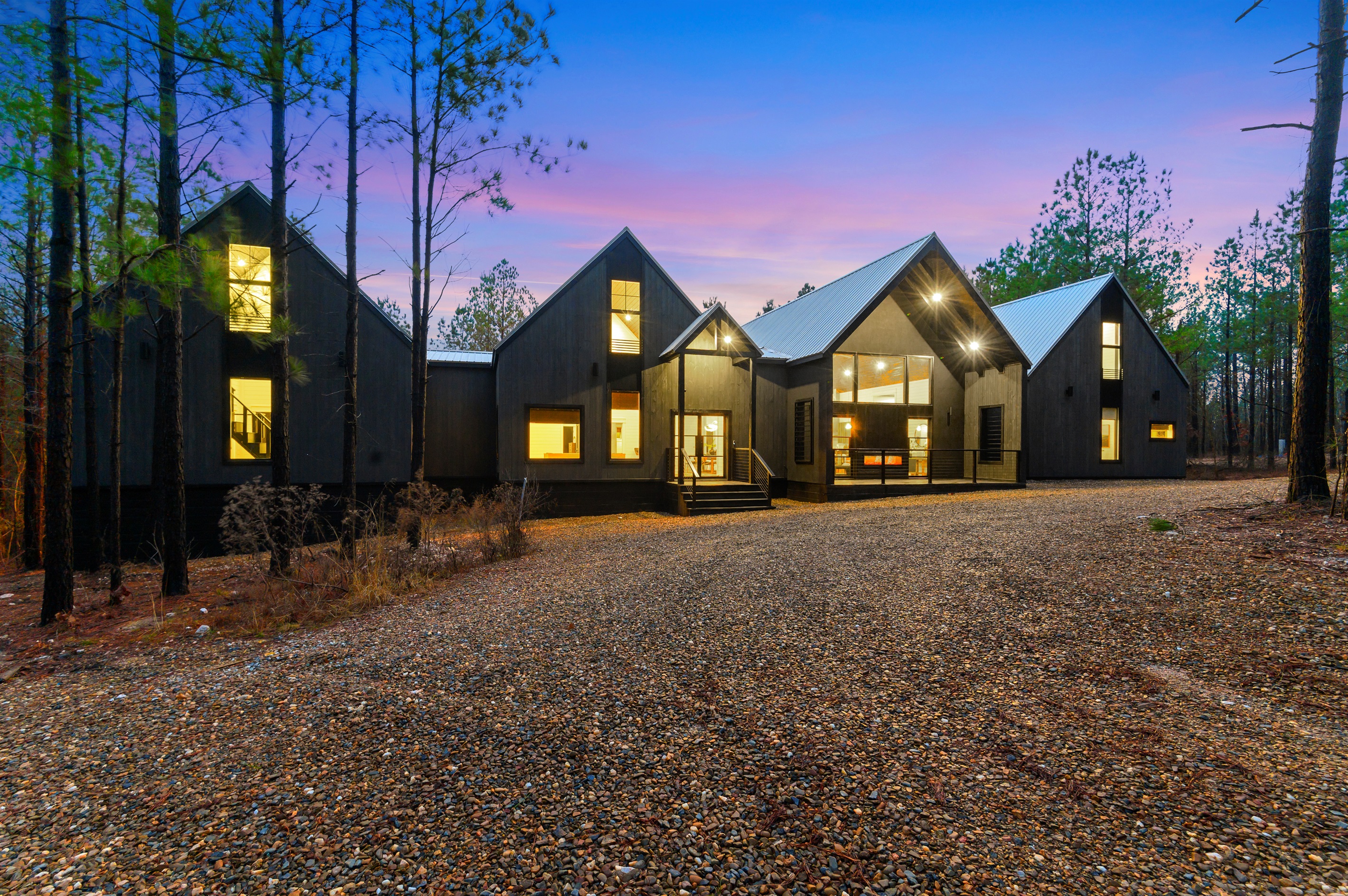 Exterior Retreat: Embrace nature in this stunning sleek design