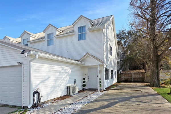 3BR/3BA Biloxi | Walk to Beach | Game Room