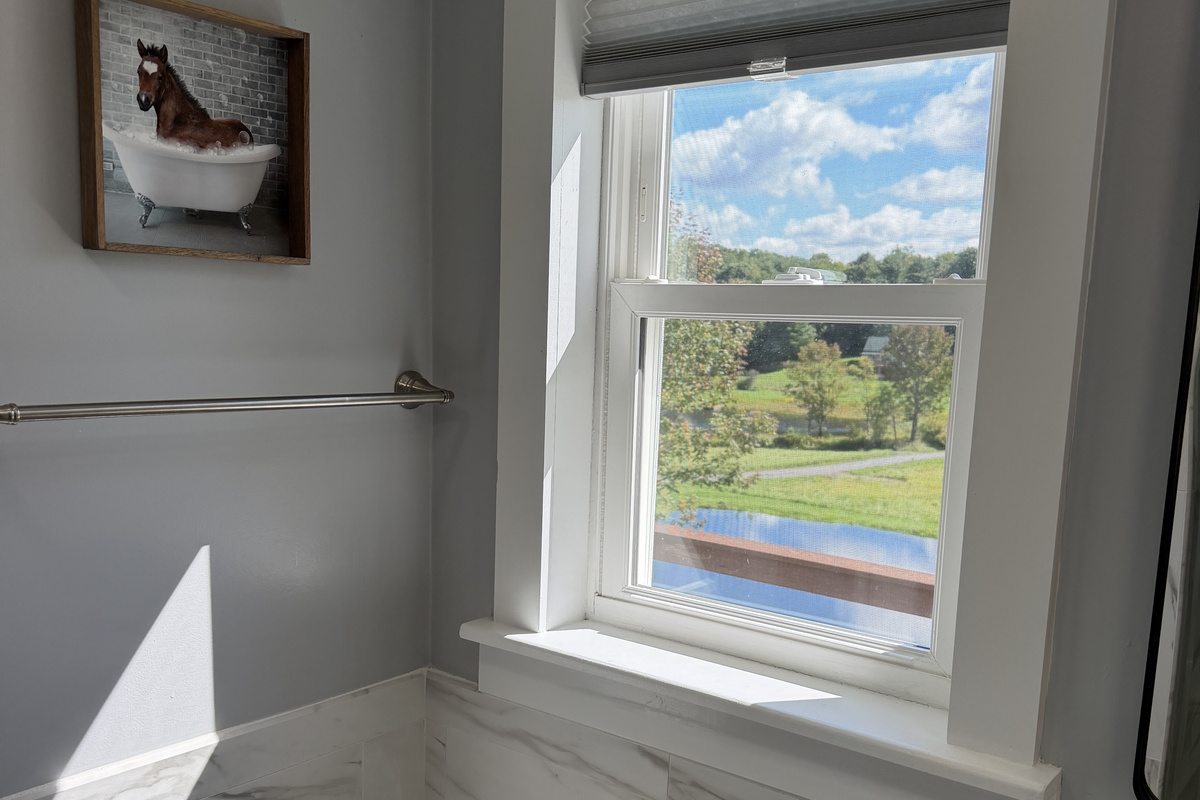 Ensuite bath off King bedroom