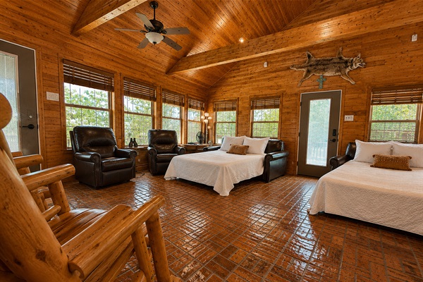 Cabin can accommodate mid-term to long term larger groups. Message host for special accomodations