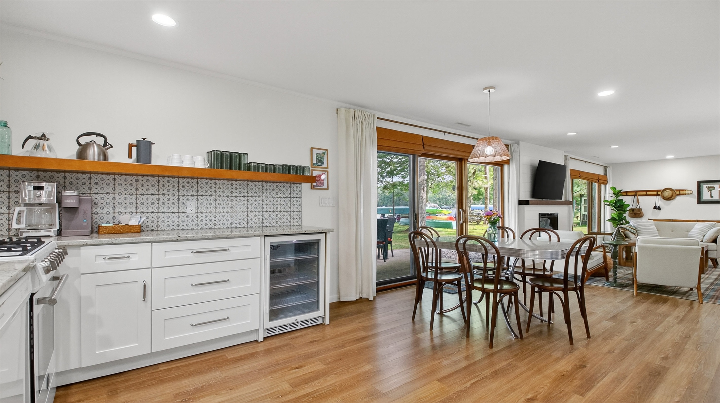 The home has a full kitchen with all major appliances - even a dishwasher and mini fridge! For coffee/tea lovers, we have a drip coffee maker (filters provided), Keurig, and French press, and kettle.