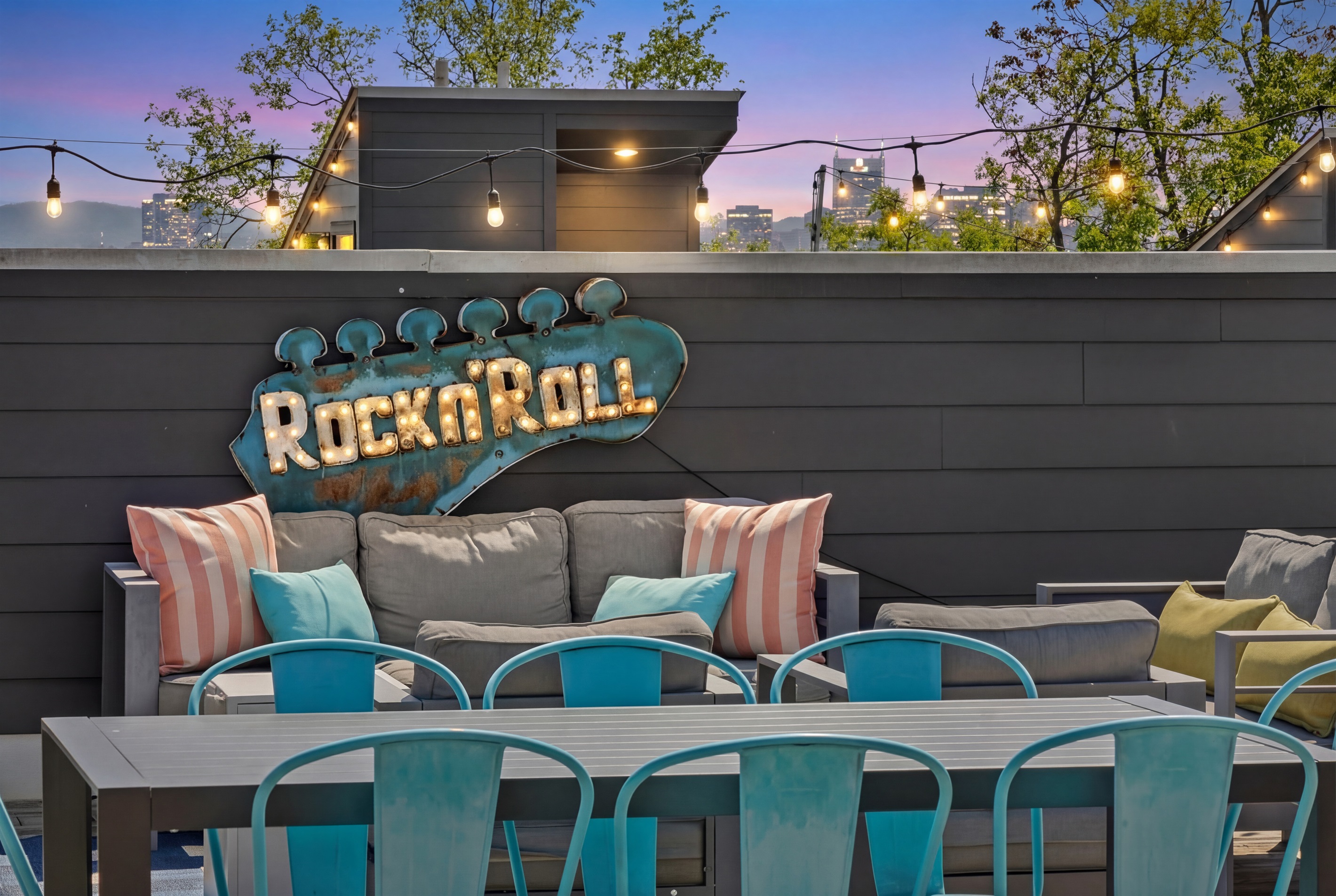 Rooftop Retreat: Lounge under the stars with stunning views and vibrant decor!