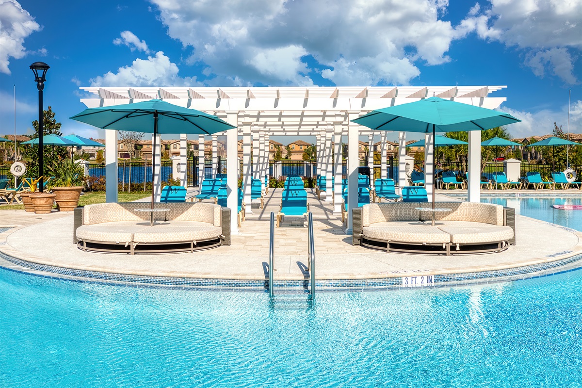 Windsor at Westside Clubhouse Pool