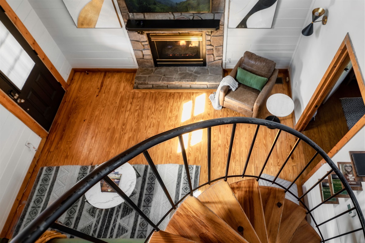 Escape to our comfortable and cozy cabin, where every corner invites relaxation and warmth. Your perfect getaway awaits!