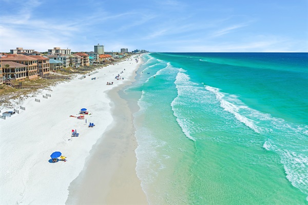 Destiny by the Sea - 2000' of private beach, Destin's largest private beach