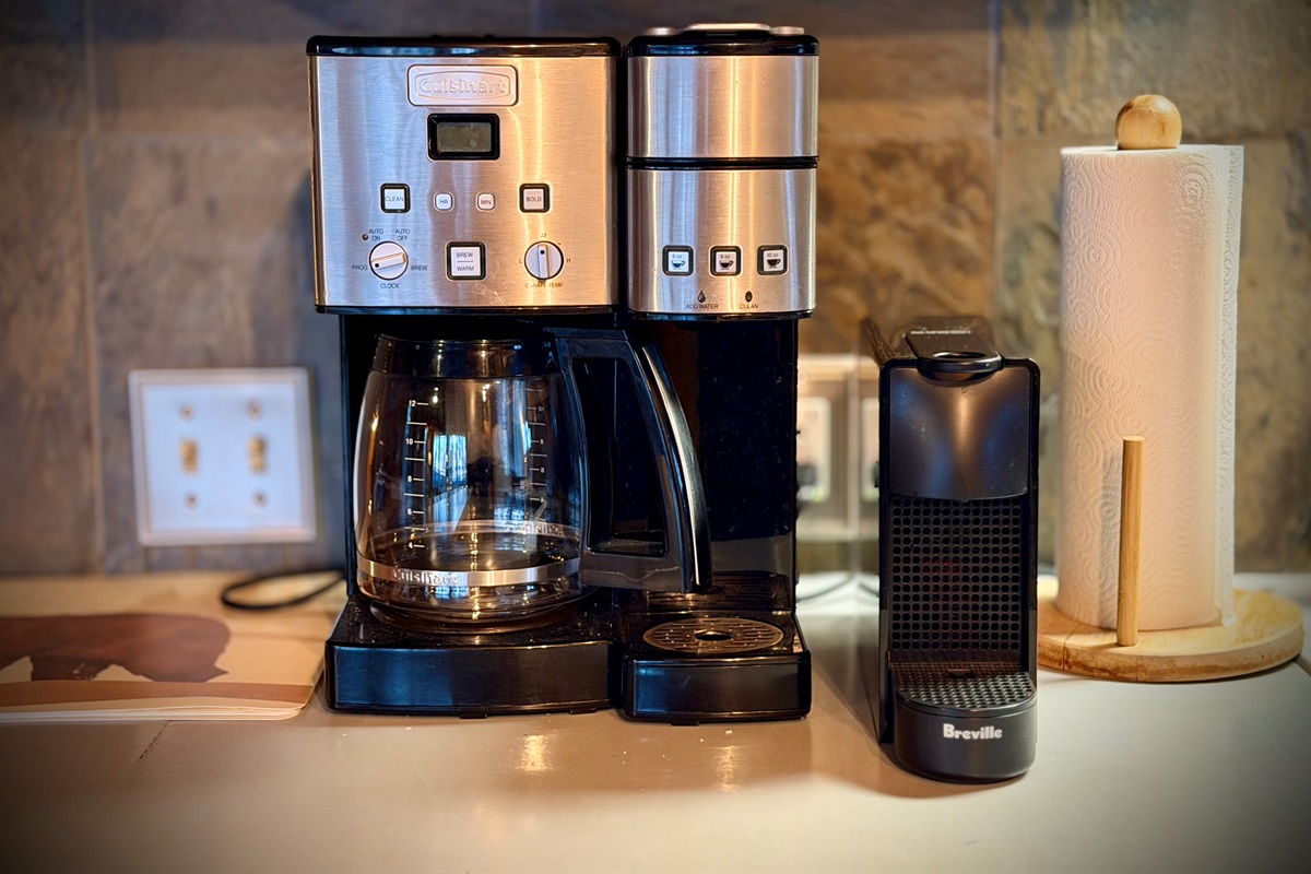 Coffee Machine. Drip, K cups and Nespresso Machine