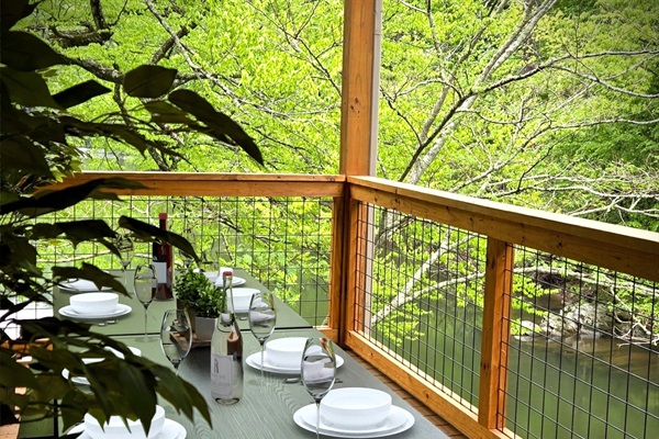 Experience AL FRESCO dining like never before! Savor meals on the deck surrounded by nature’s sounds, with the soothing river stream flowing right below. A unique dining experience awaits!