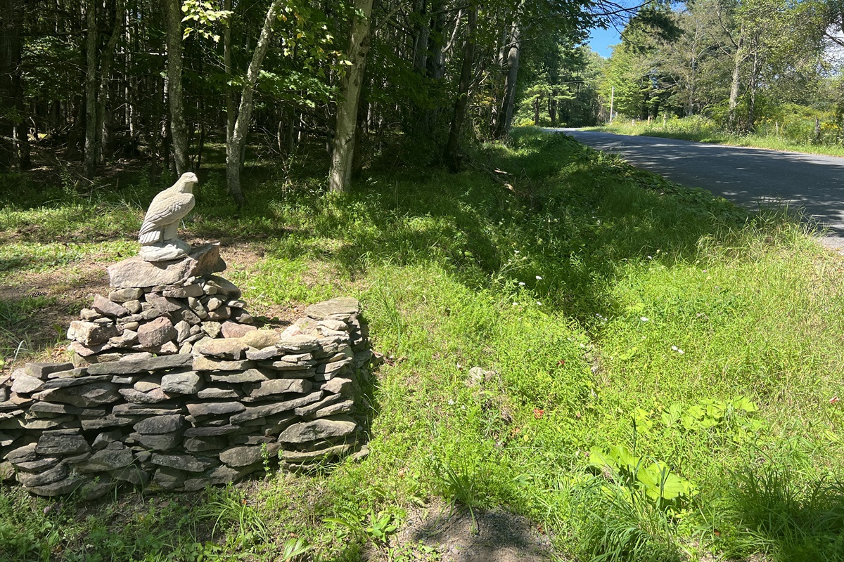 Turn here for Eagle Rock Mountain