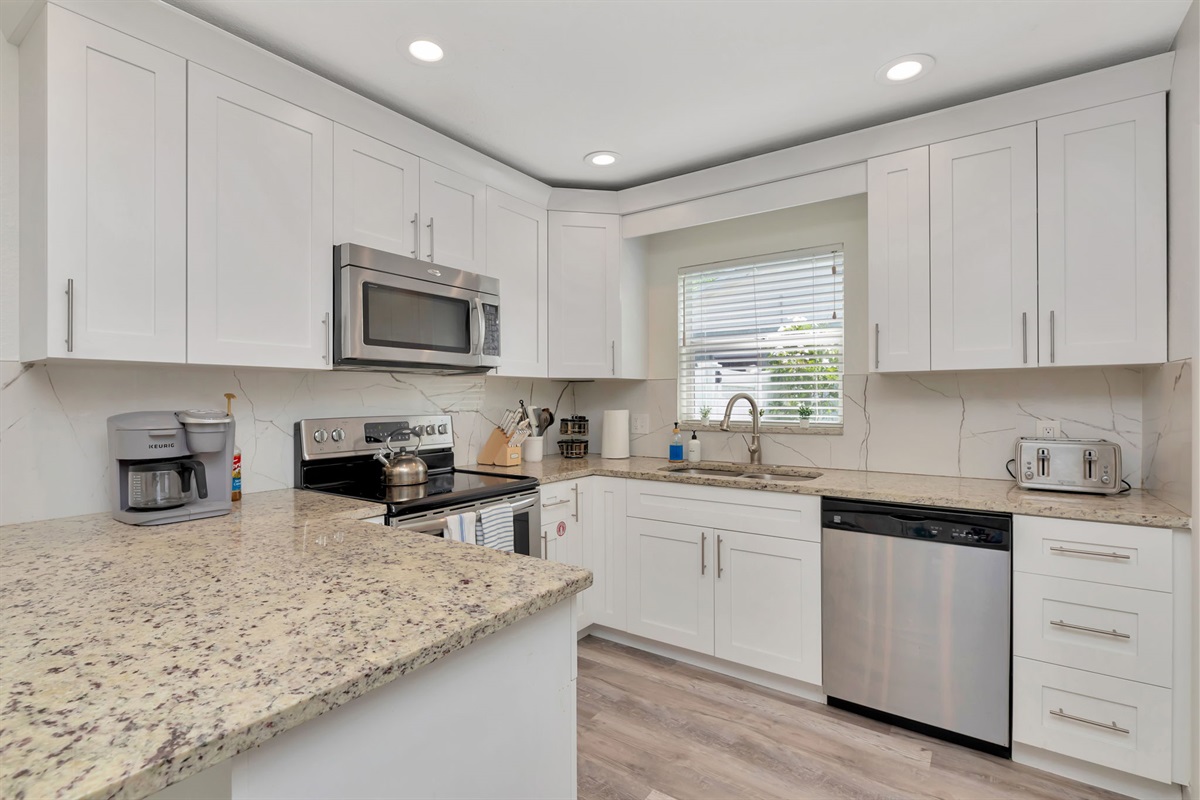 Enjoy the fully stocked kitchen for your cooking  convenience!