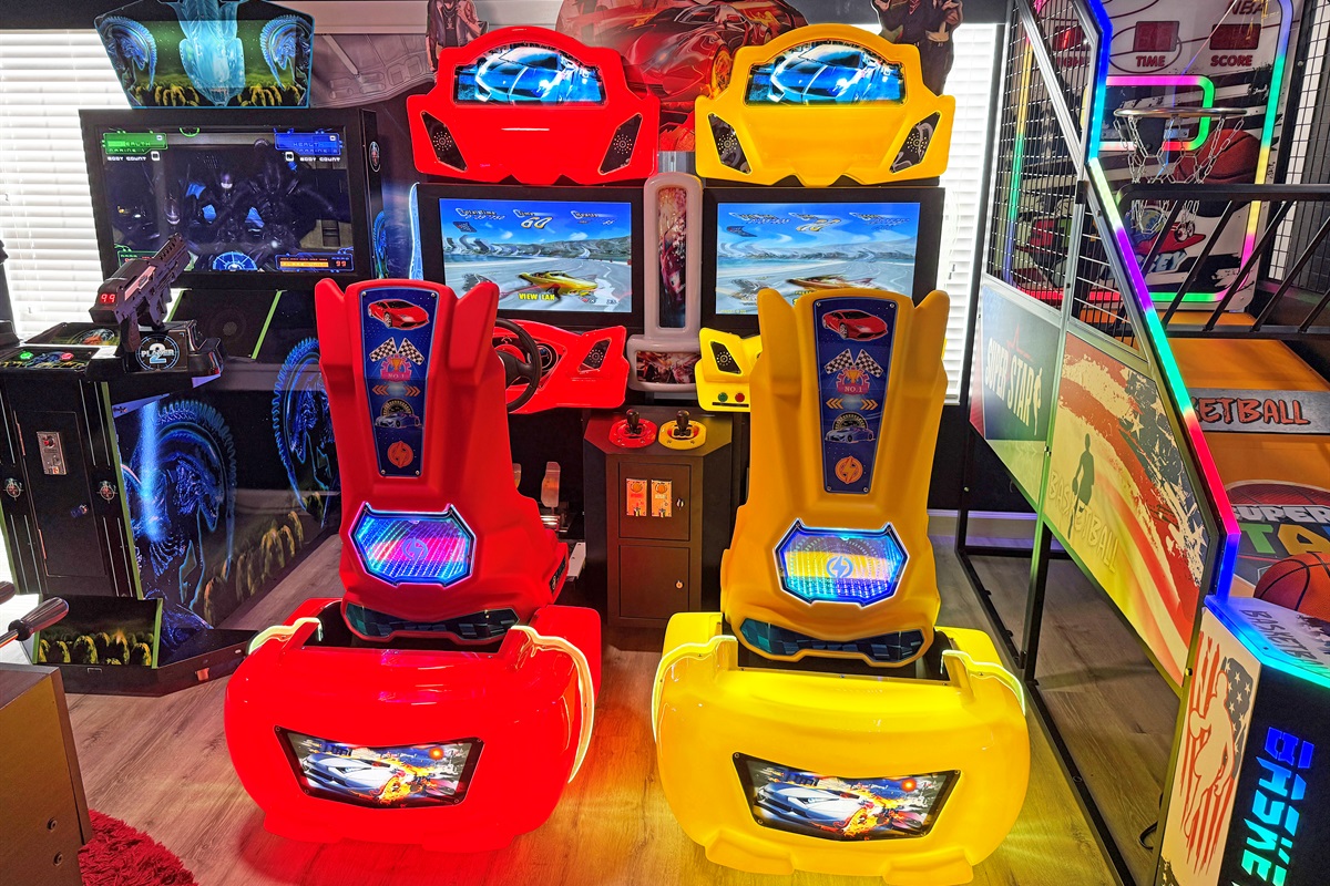 Play Outrun Car Race Arcade Game (FREE To Play)