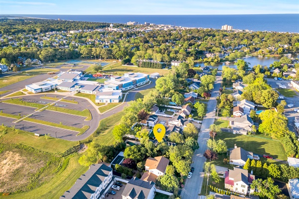 walking distance to shore and downtown