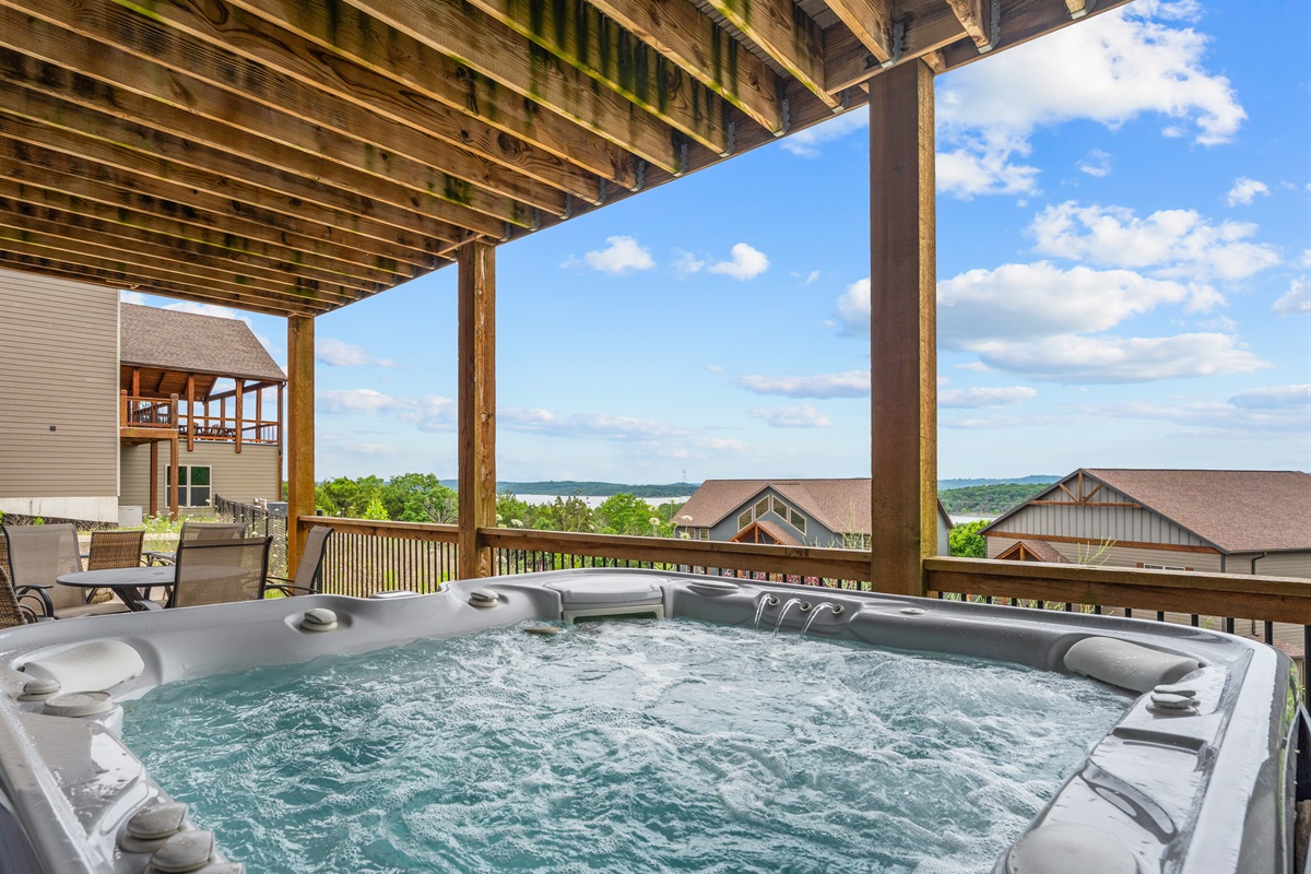 7 person hot tub