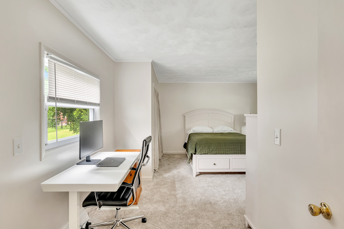 Master Bedroom – Standing Desk & Monitor