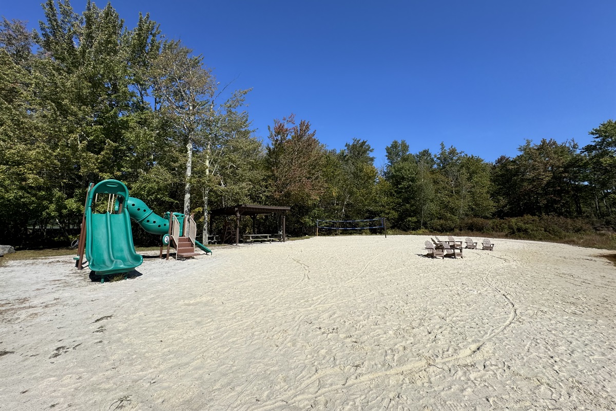 “Soft sand and fresh air — perfect for lakeside relaxation.”