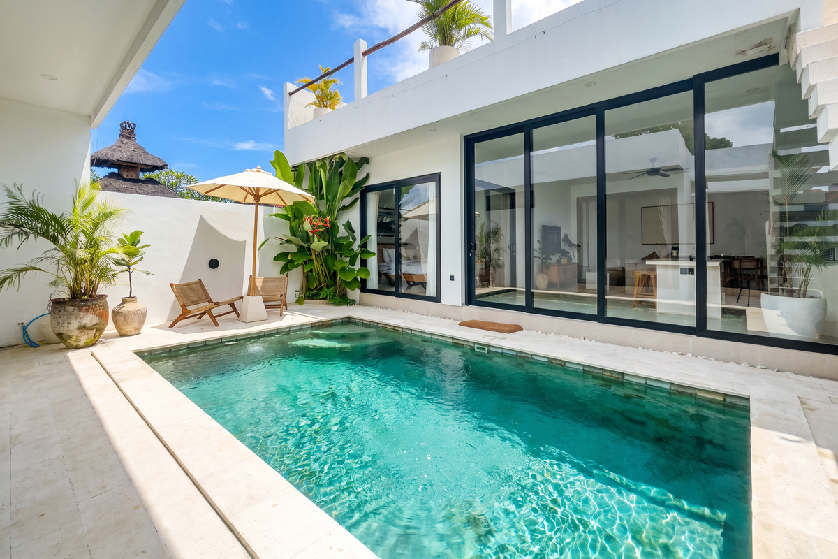 Pool area
