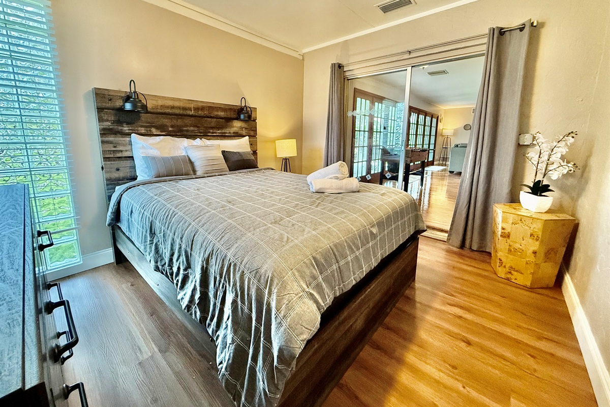 End each day in this peaceful haven, where clean lines, neutral tones, and soft textures promote deep rest and total relaxation.