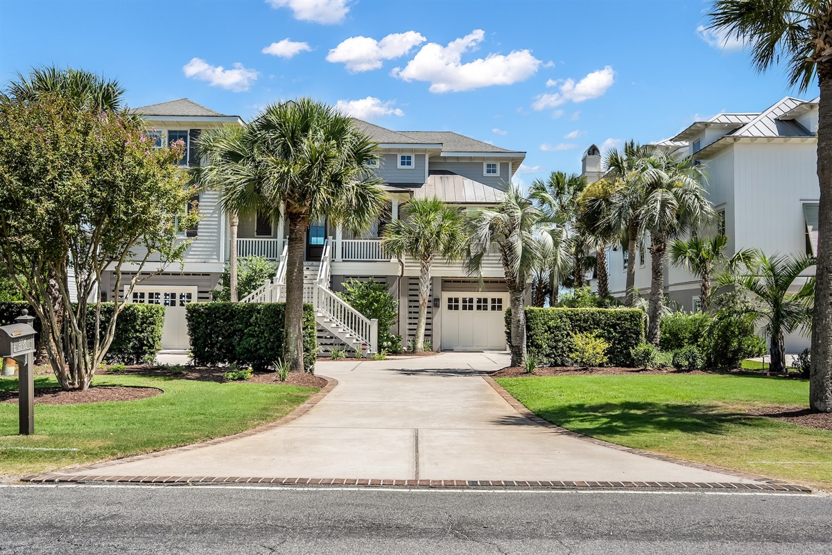 Driveway Entrance | Beach Shelter | 3708 Palm Blvd | Isle of Palms, SC | IOP Escapes