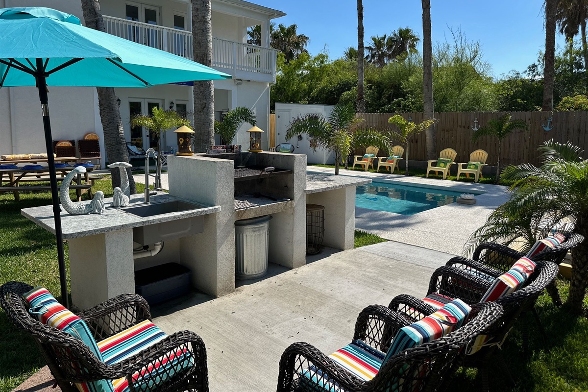 Outdoor Charcoal Grill