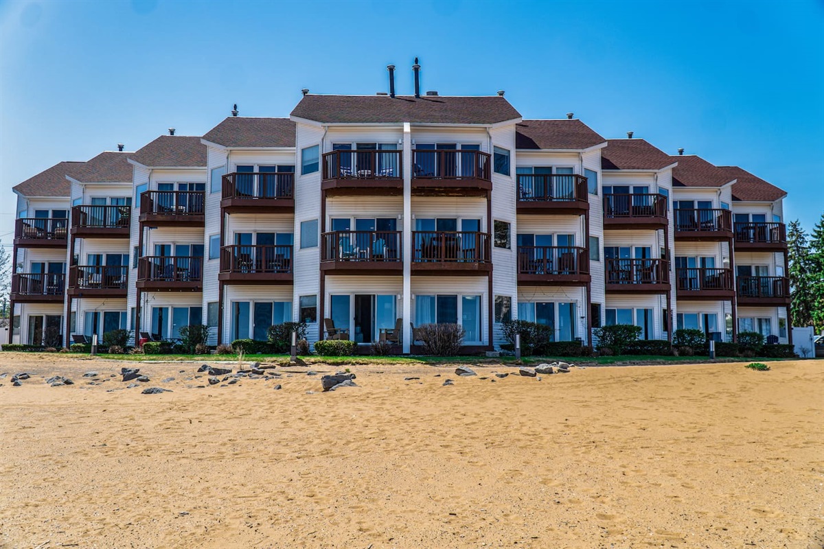 Pristine well maintained beach ️ 