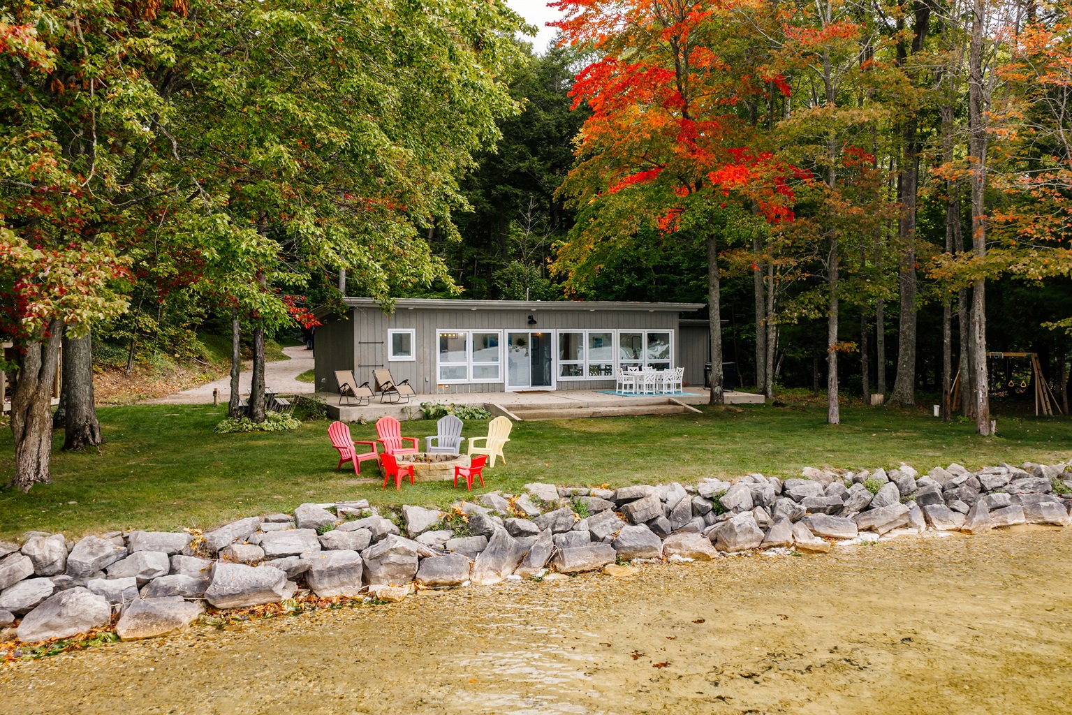 Lakefront Cottage Exterior
