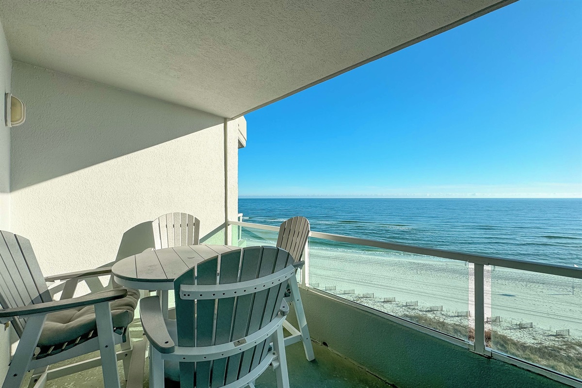 Balcony dining table and 4 chairs 