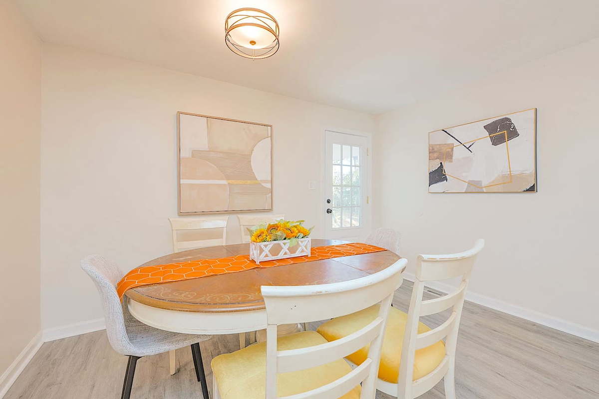 Dining room with seating for 6.