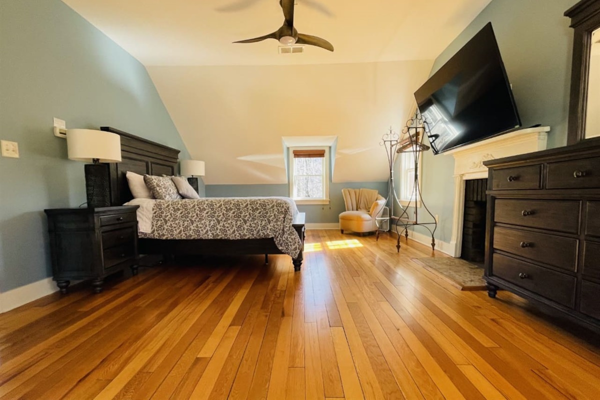 Large upstairs bedrooms