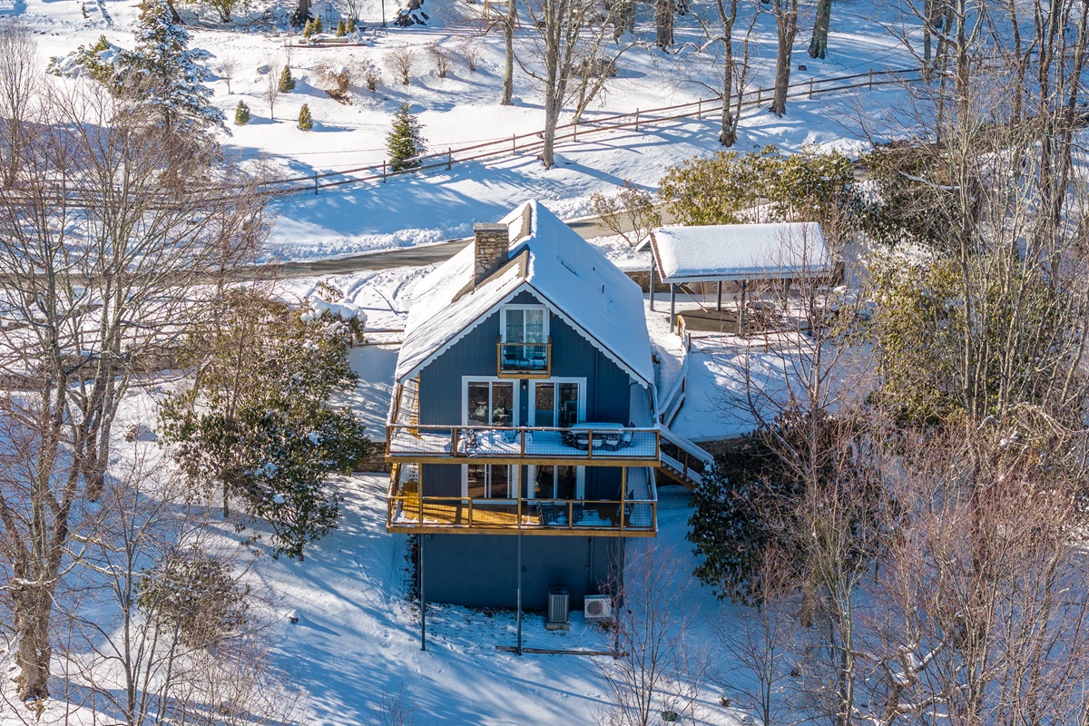 snOMG! In one week in Jan ‘24, we got 16 inches of snow, which was perfect for drone pics of our amazing views! And LOOK @ the clear roads-views without much hassle-Thanks, Seven Devils!