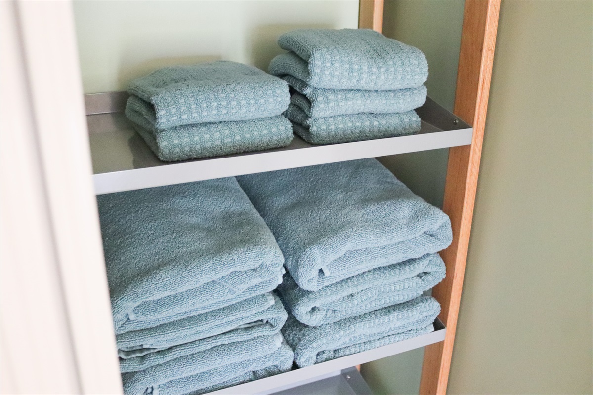 Clean simple and stocked with quality linens and towels.