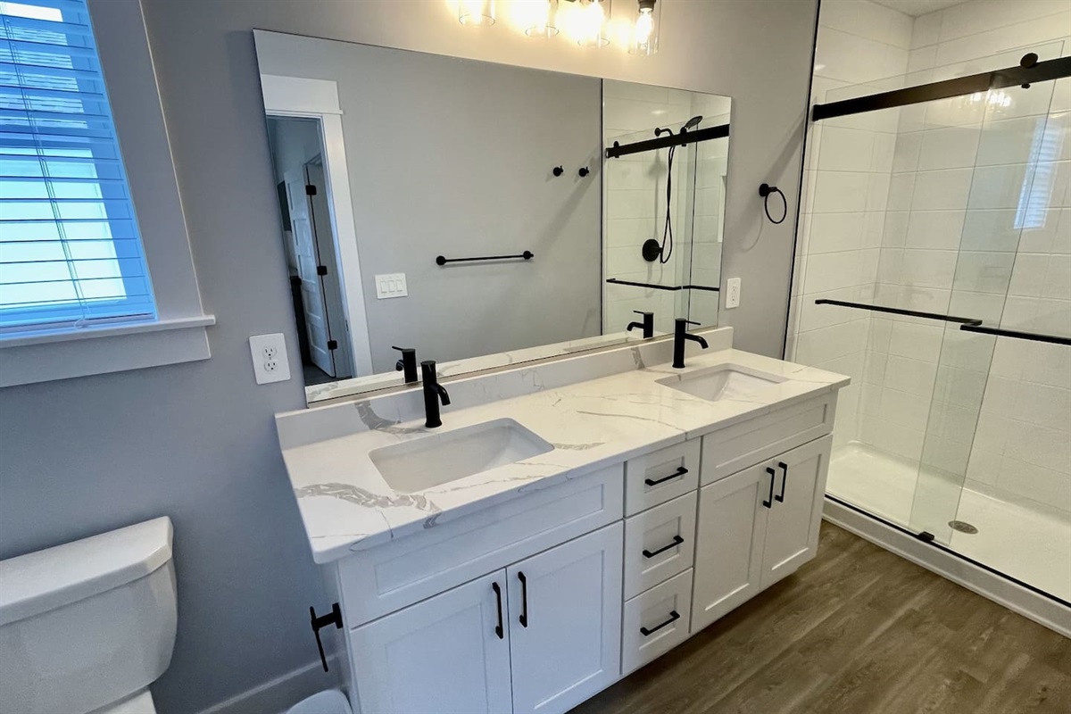 Bedroom 1 - Ensuite