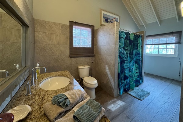 3rd Bedroom en Suite Bathroom